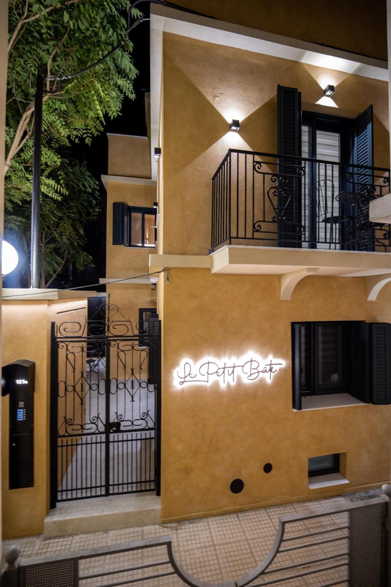 Luxury - Le Petit Bati Lägenhet Volos Exteriör bild
